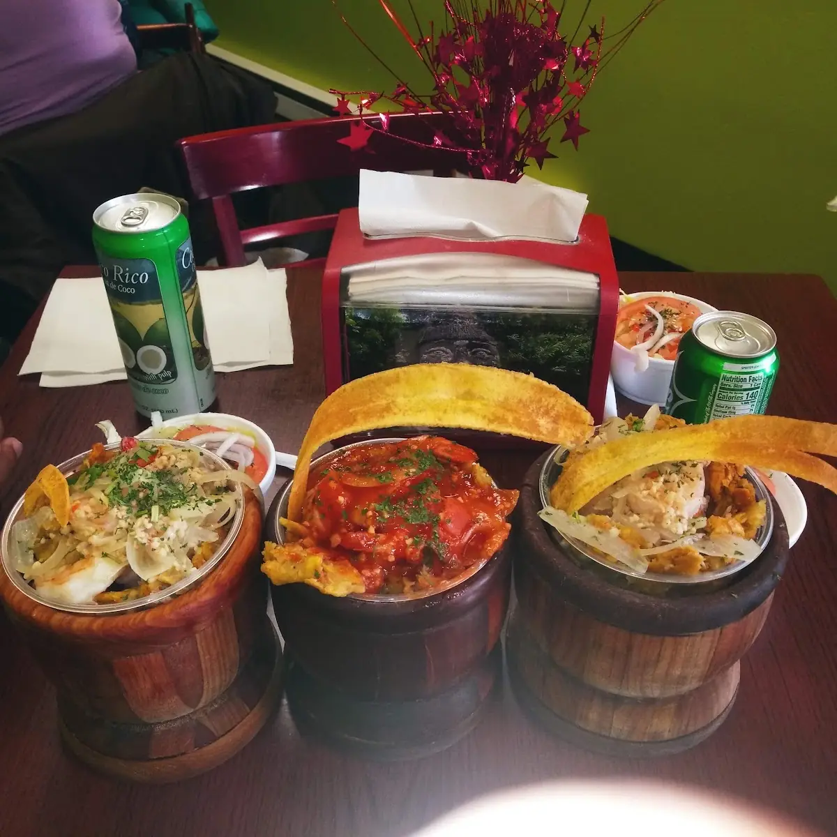 Mofongo Con Pollo En Salsa Criolla Y Al Ajillo