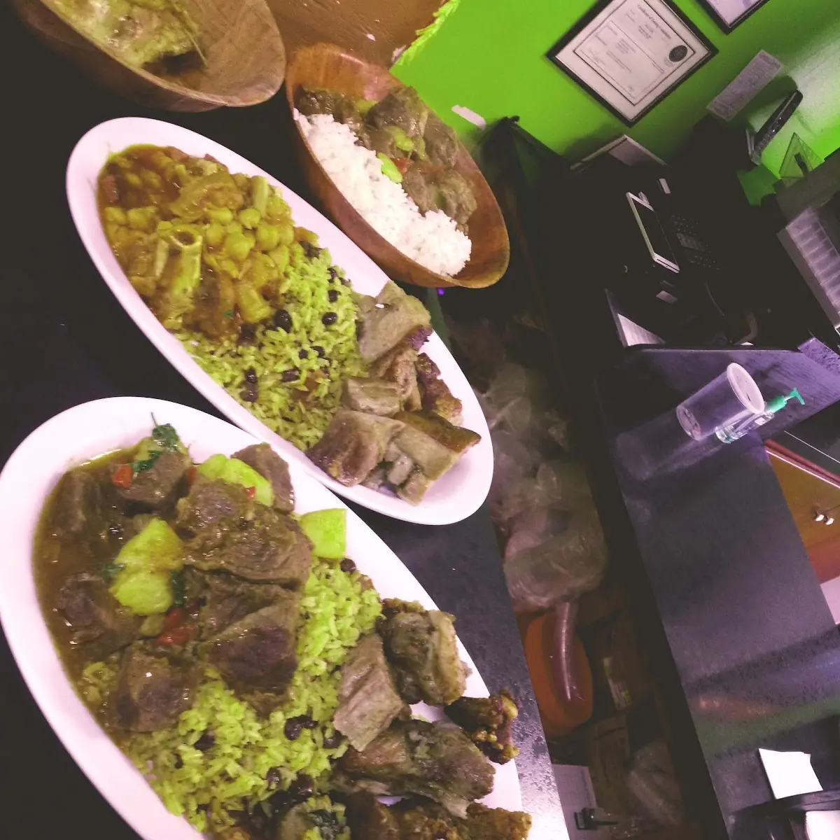 Mofongo Con Pollo Guisado