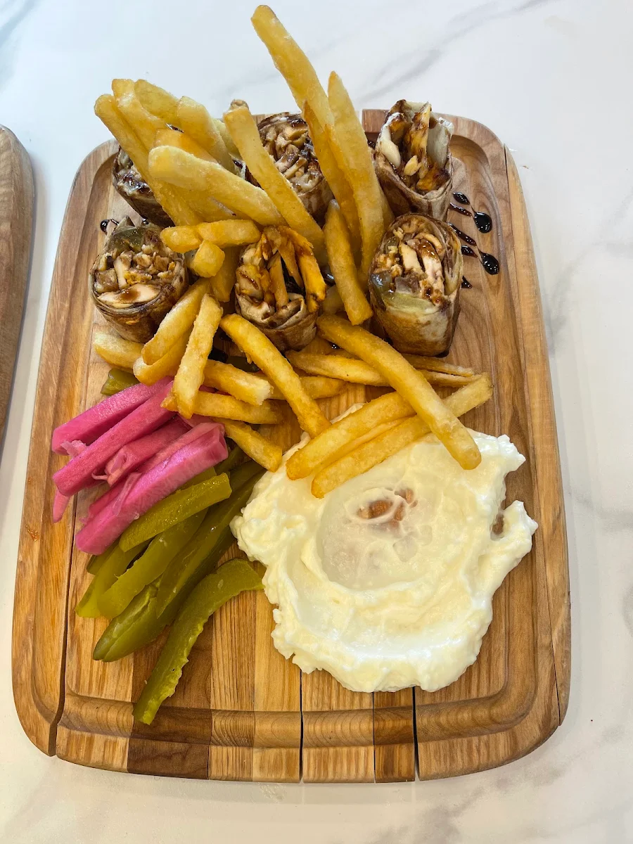 Plat Shawarma Poulet Chicken Shawarma Plate