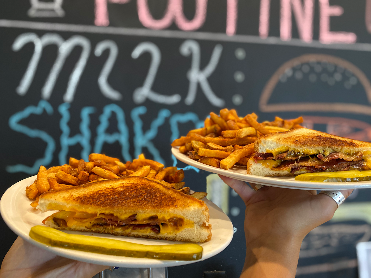 Grilled Cheese & Fries