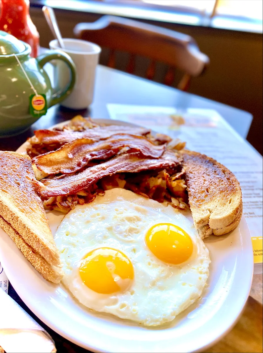 One Egg with Bacon Turkey Bacon