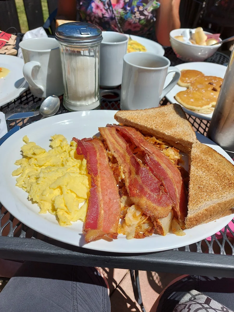 Scrambled Eggs Bacon Toast
