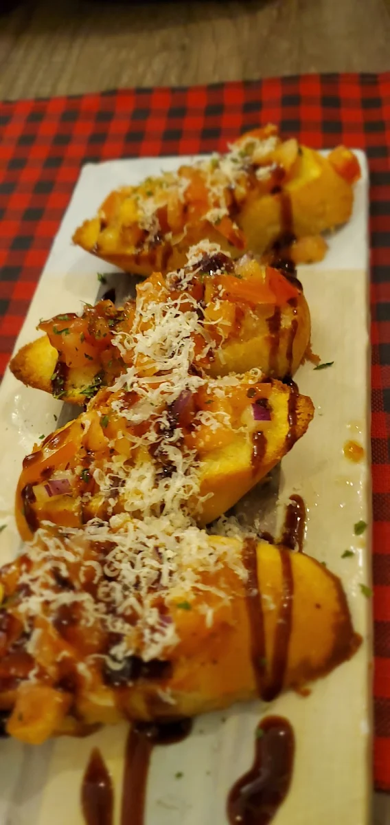 Highlights, Filane's Restaurant
