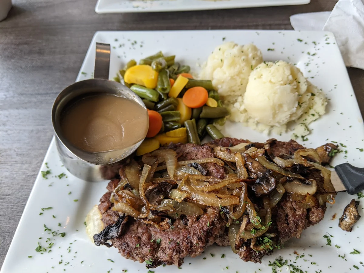 Highlights, Filane's Restaurant