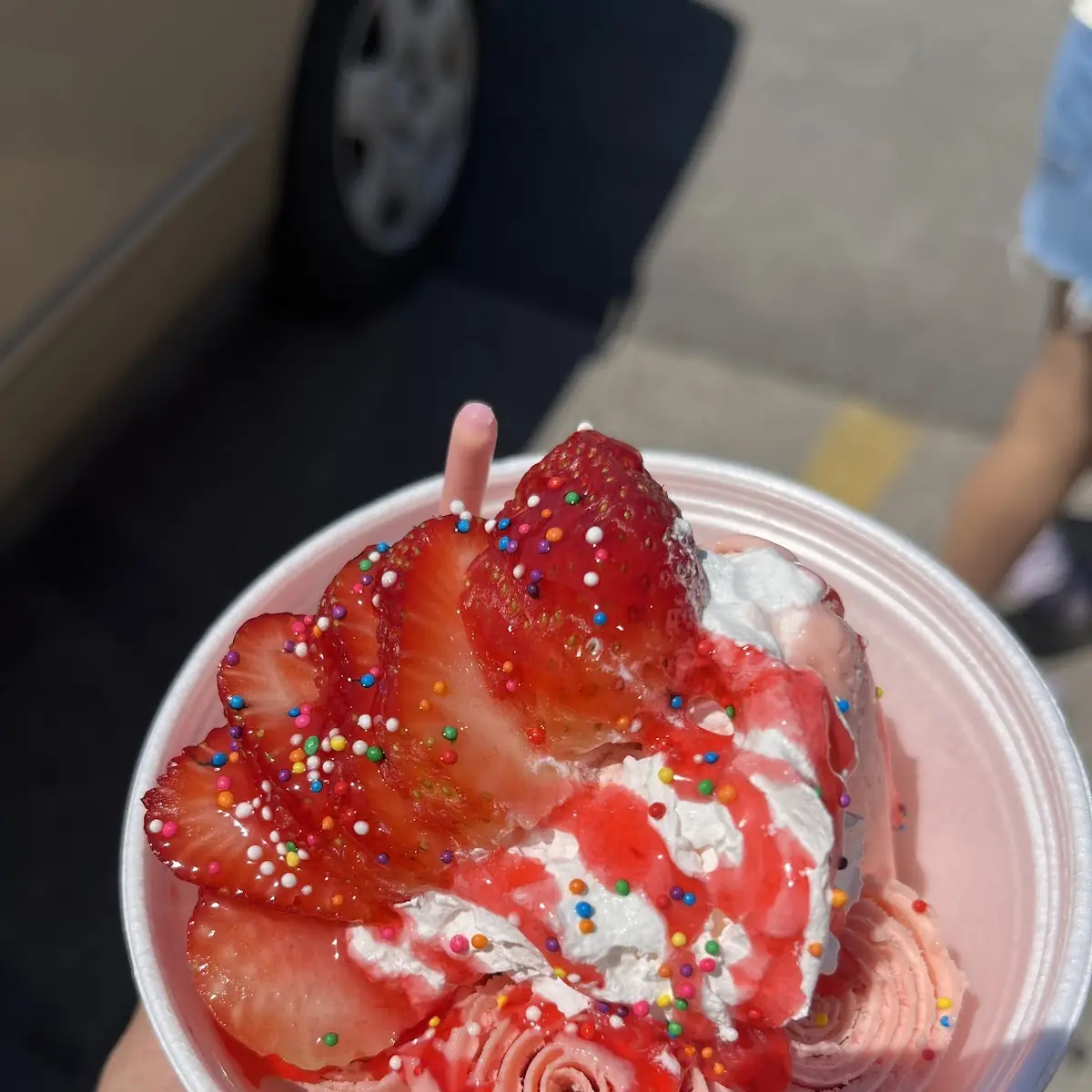 Strawberry Decor Thai Rolled Ice Cream