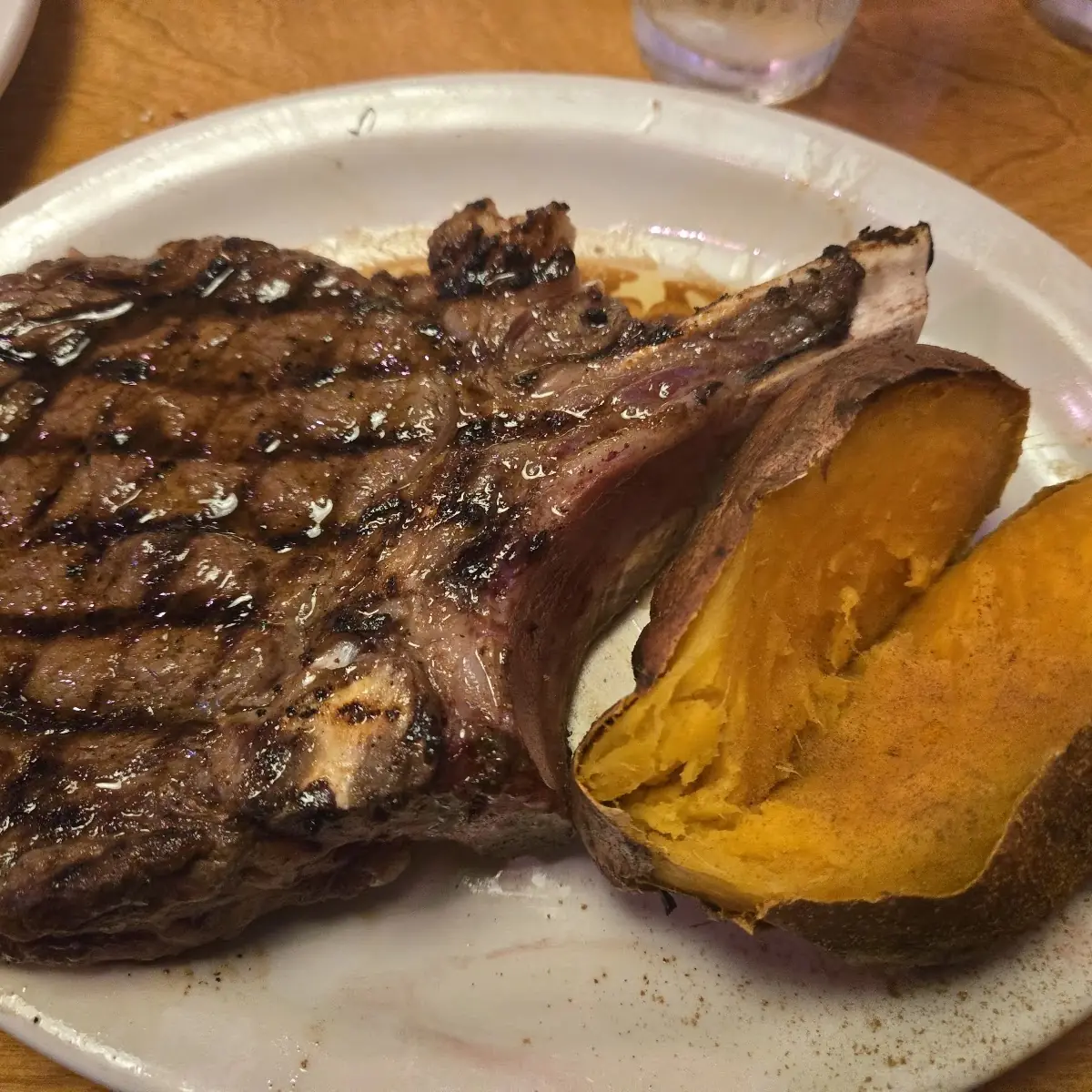 Grilled Steak with Mashed Potatoes and Mushrooms