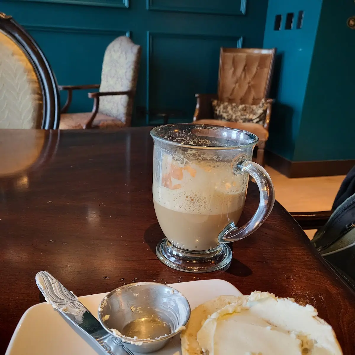 Bagel with Cream Cheese and Cappuccino