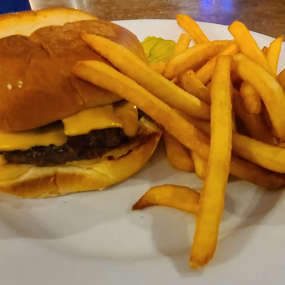 Bacon Cheeseburger with Fries
