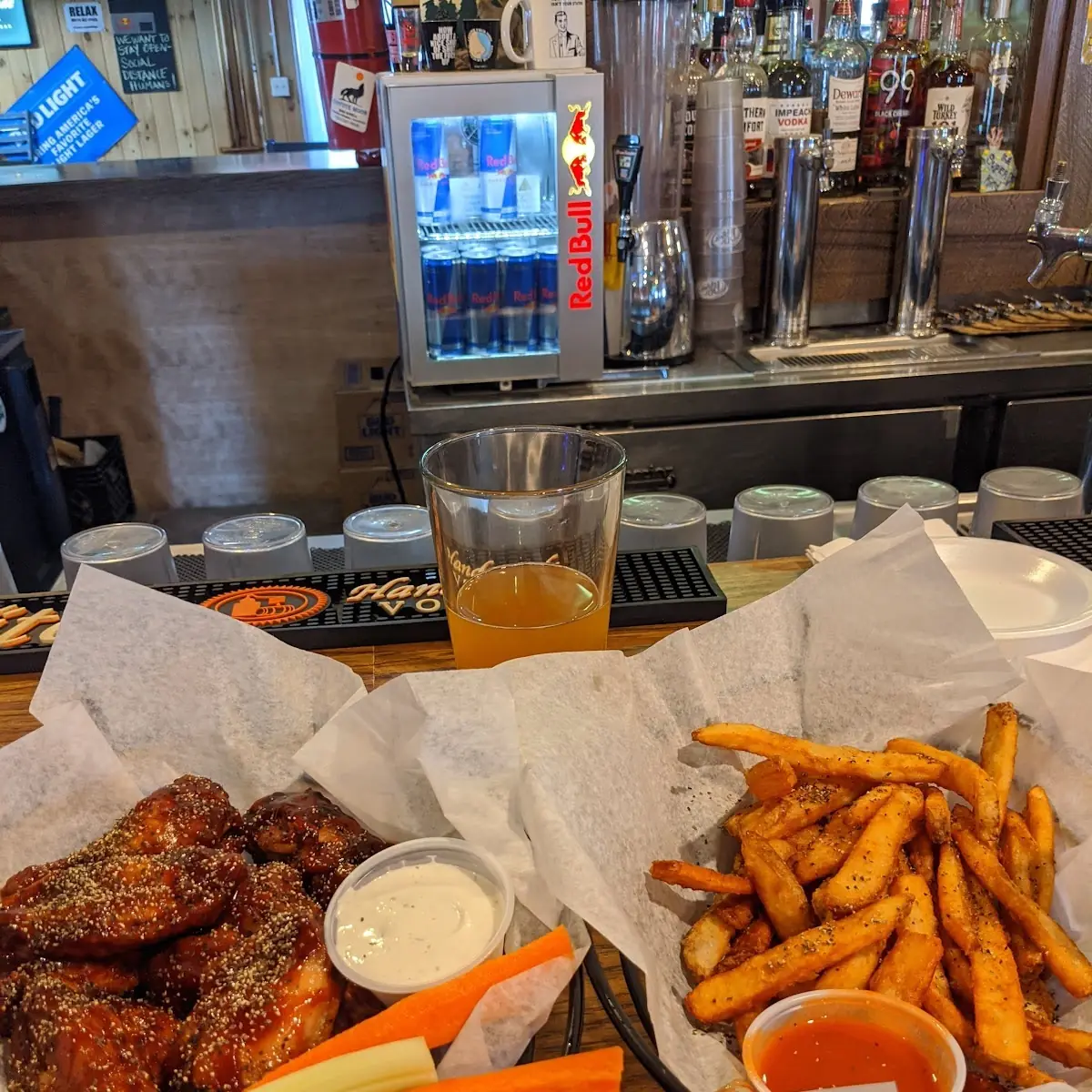 Chicken Wings with Fries
