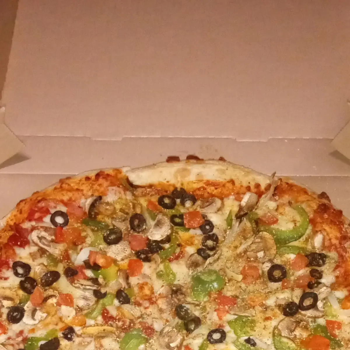 Hand Tossed Veggie Pizza