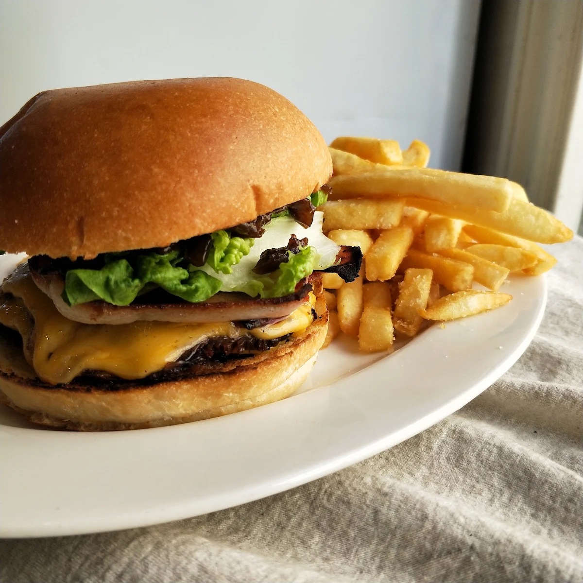 Beef Burger Cheese, Cookshop Rotisserie