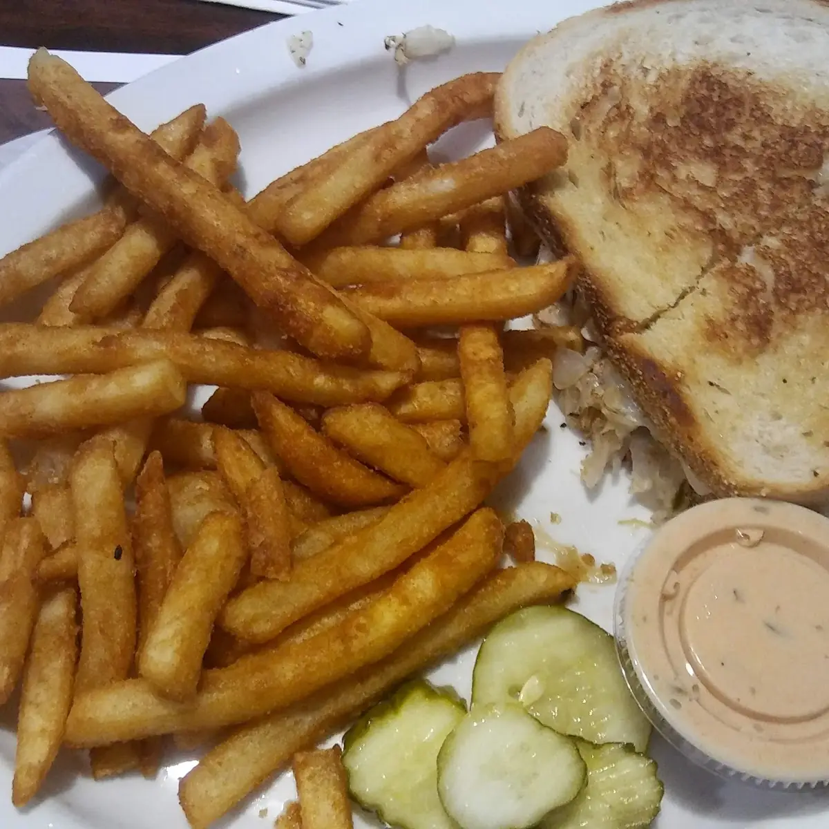 Kid- Grilled Cheese N' Fries