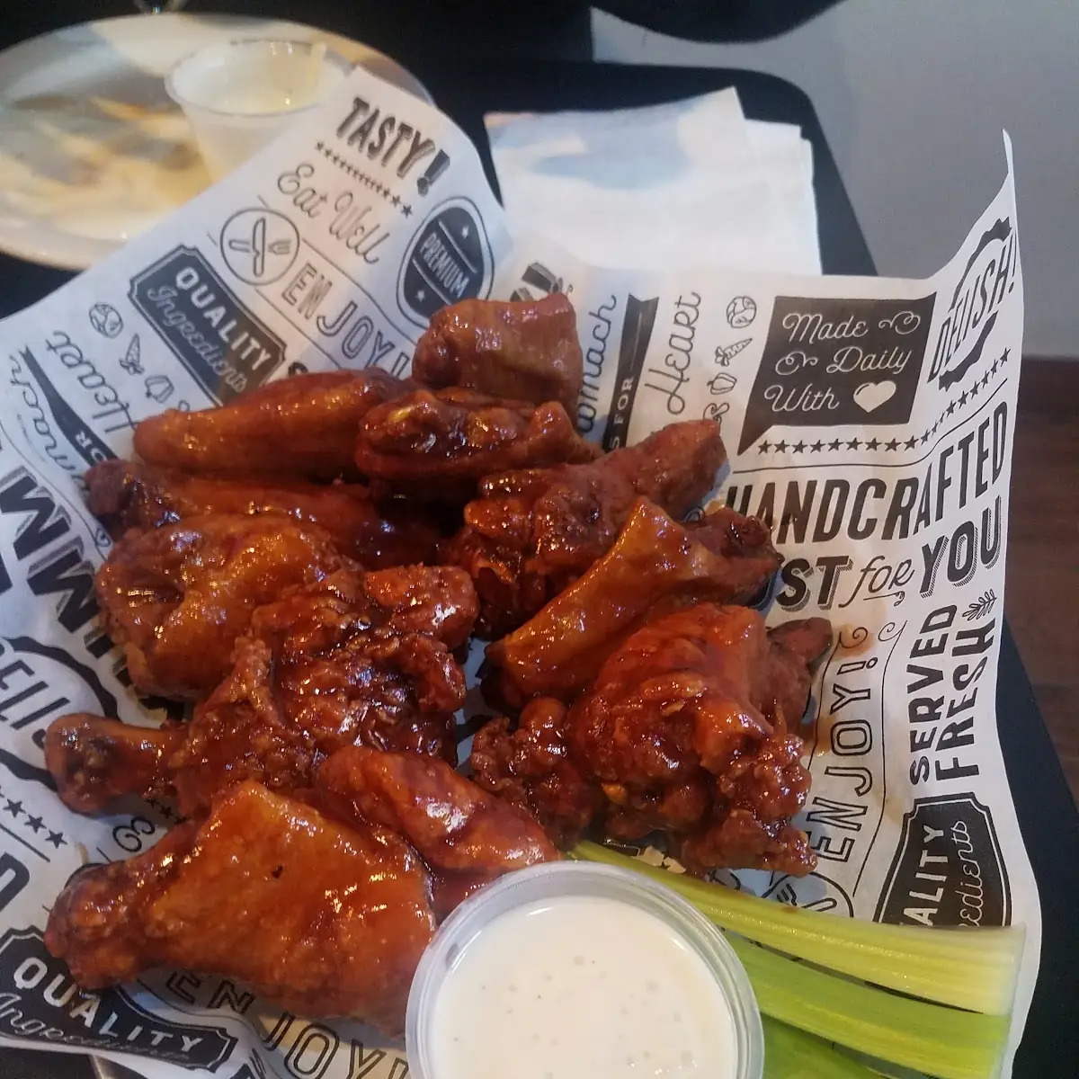 Garlic Parmesan Wings & Hot Wings