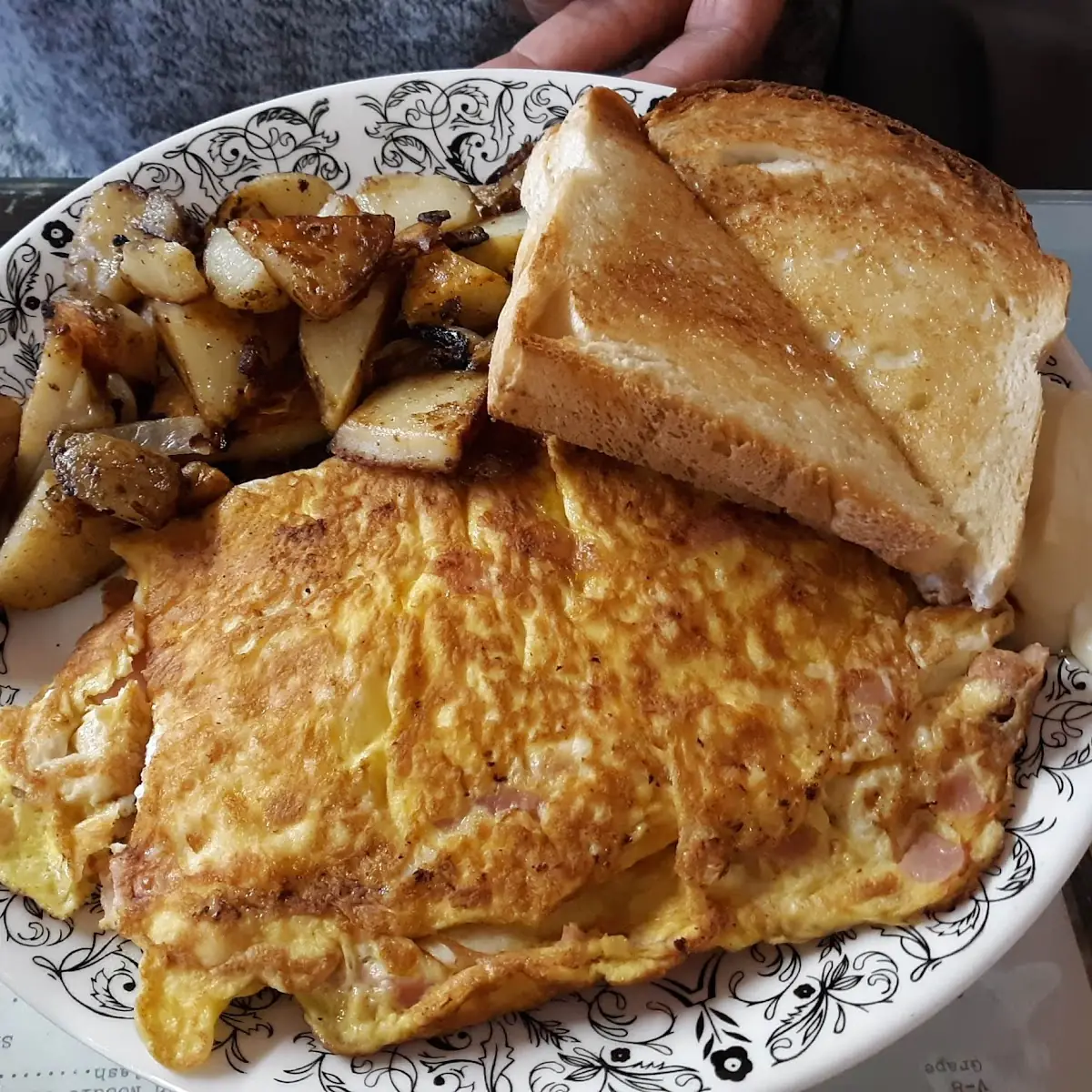 Eggs Toast Coffee & Homefries