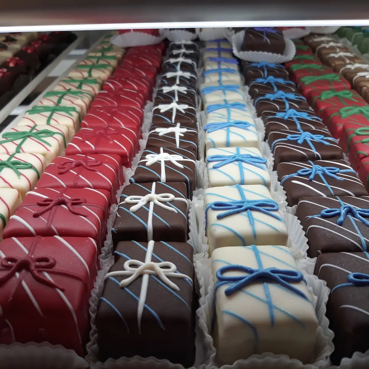 Petit Four