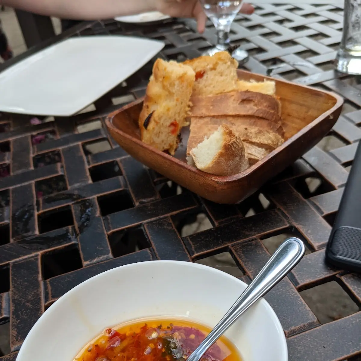 Spicy Oil, Vaticano Italian Restaurant Fort Erie