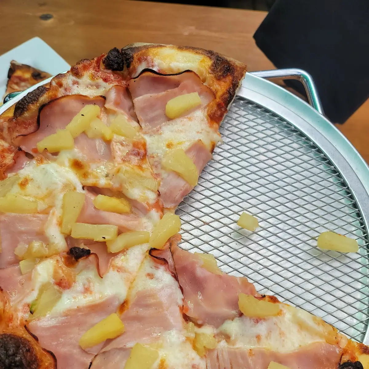 Hawaiian Pizza
