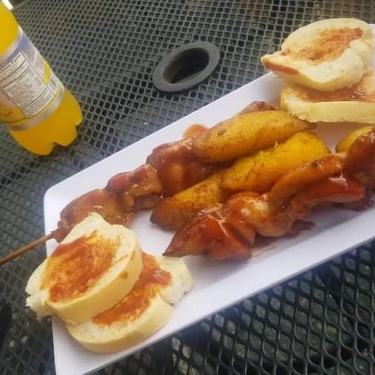 Combo De Pinchos Con Salsa BBQ