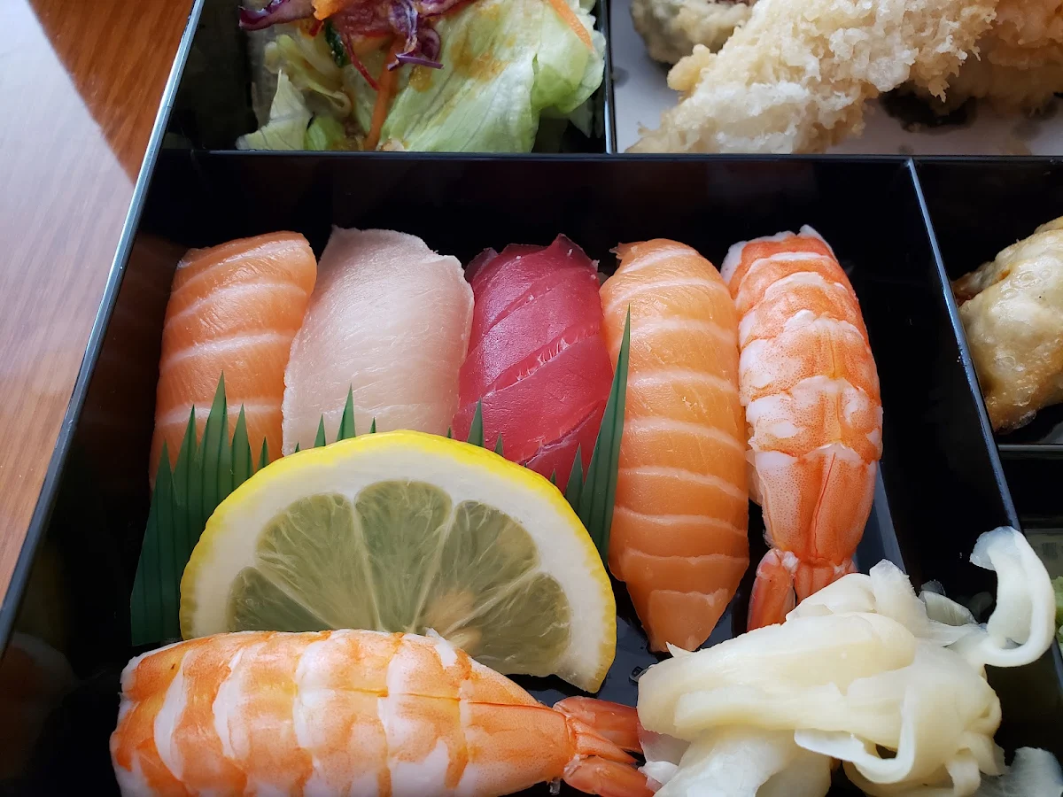 Sushi and Tempura Bento