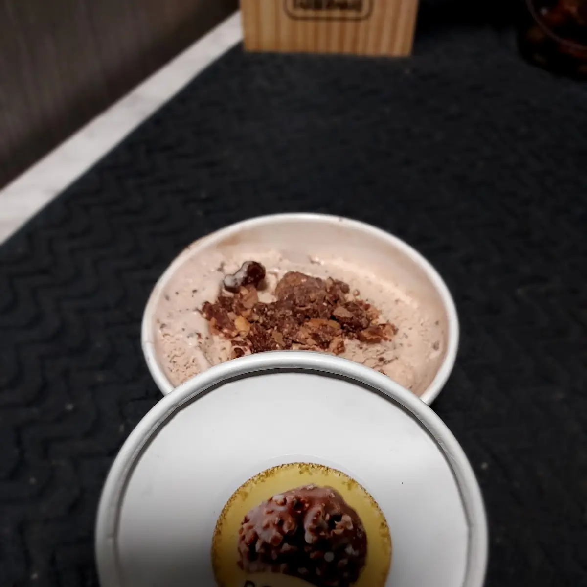 Ferrero Rocher Y Molten Chocolate Cake