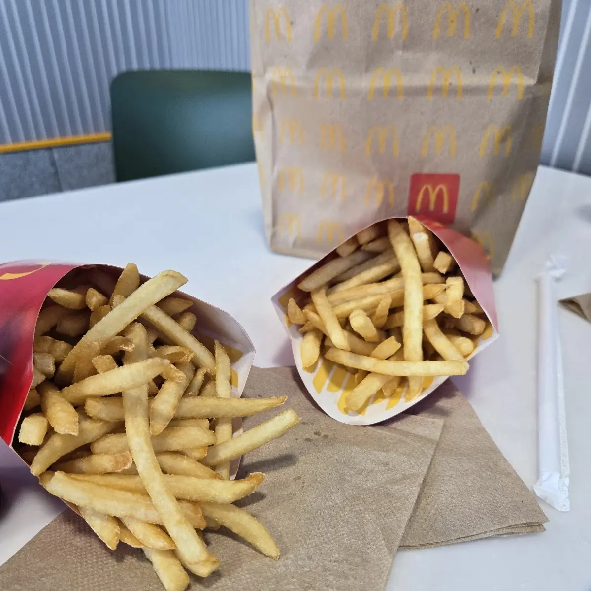 40 PC Chicken Mcnuggets & 2 Large Fries