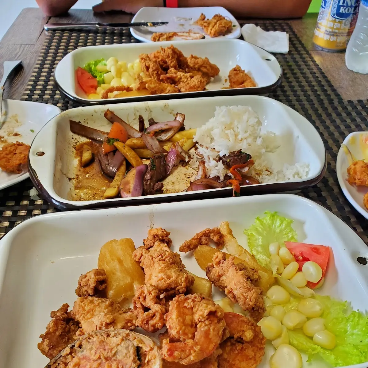 Empanada de Aji de Gallina