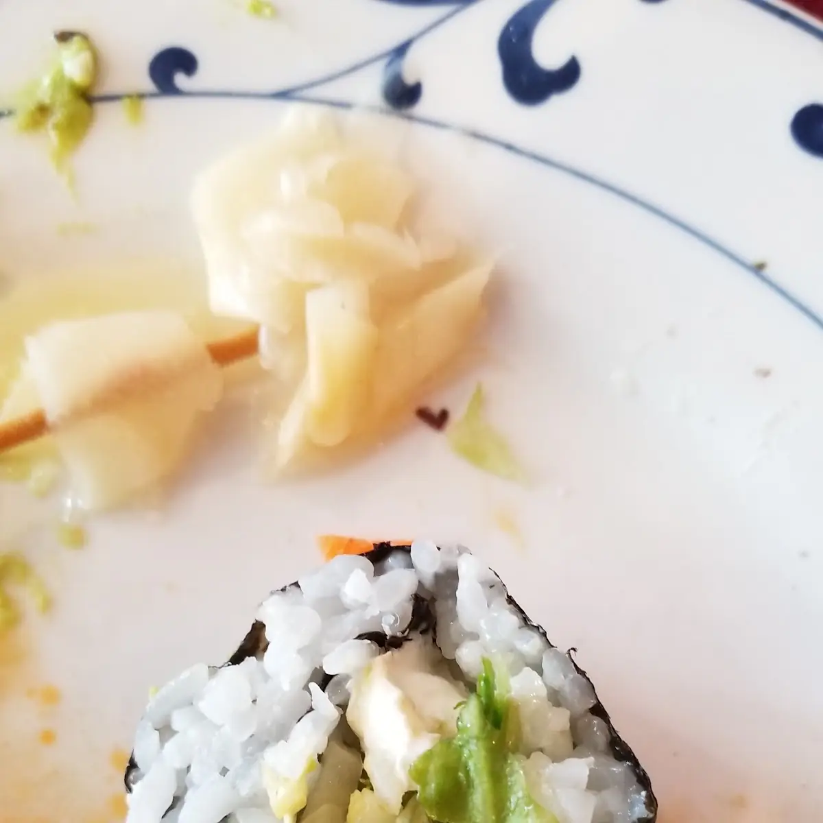 California Roll with Lettuce Lol