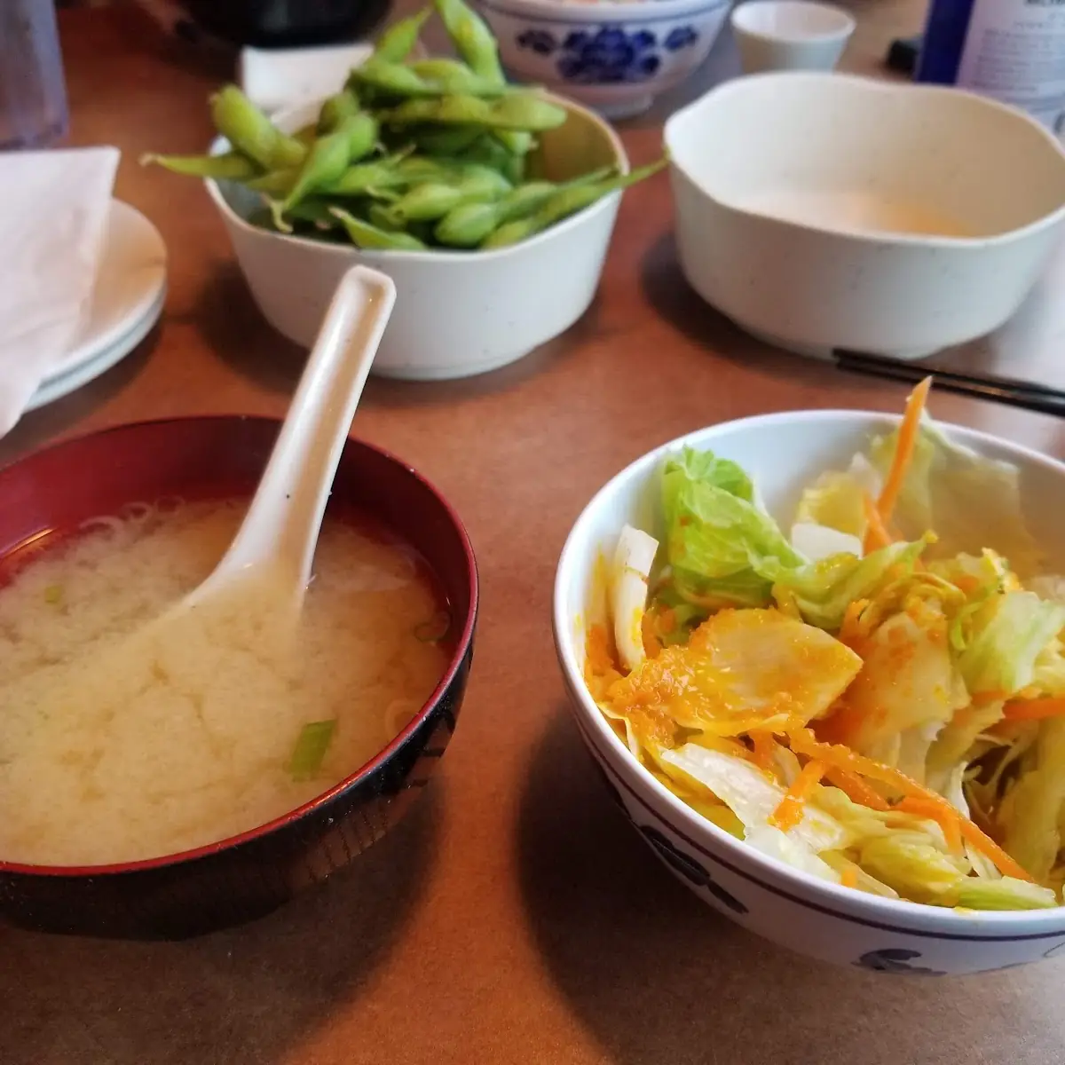 Edmame & Salad w Ginger Dressing