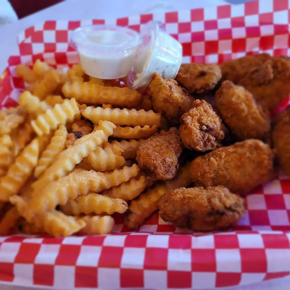 Fried Shrimp Basket with Fries
