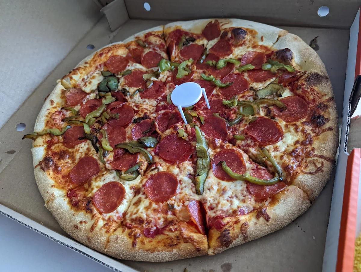 Pepperoni and Green Peppers, Pizza Pizza