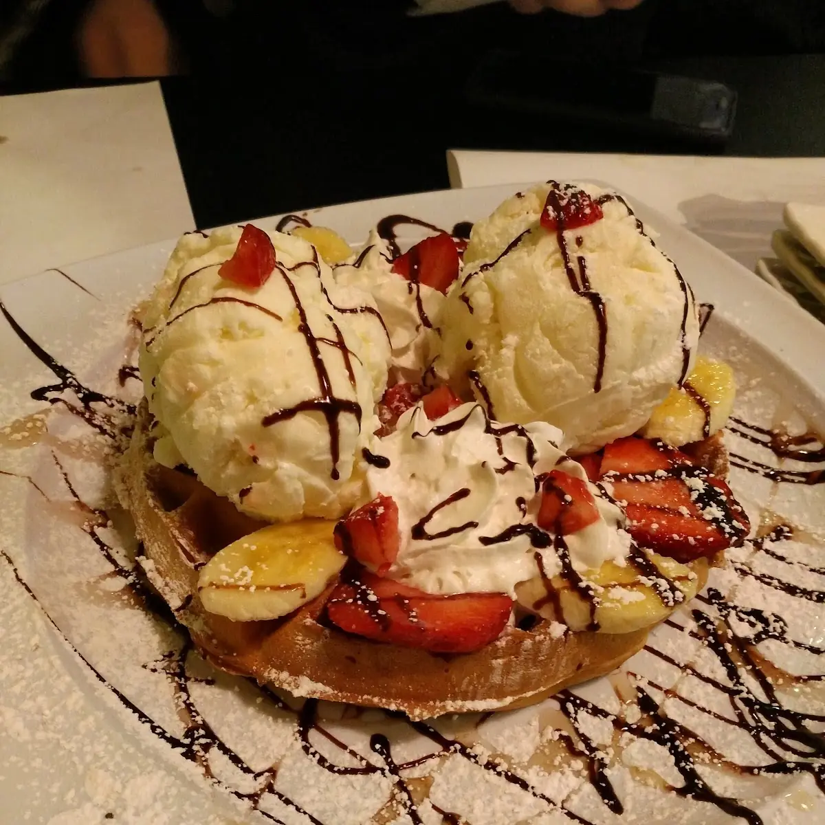 Waffle with Ice Cream, Windsor Seoul