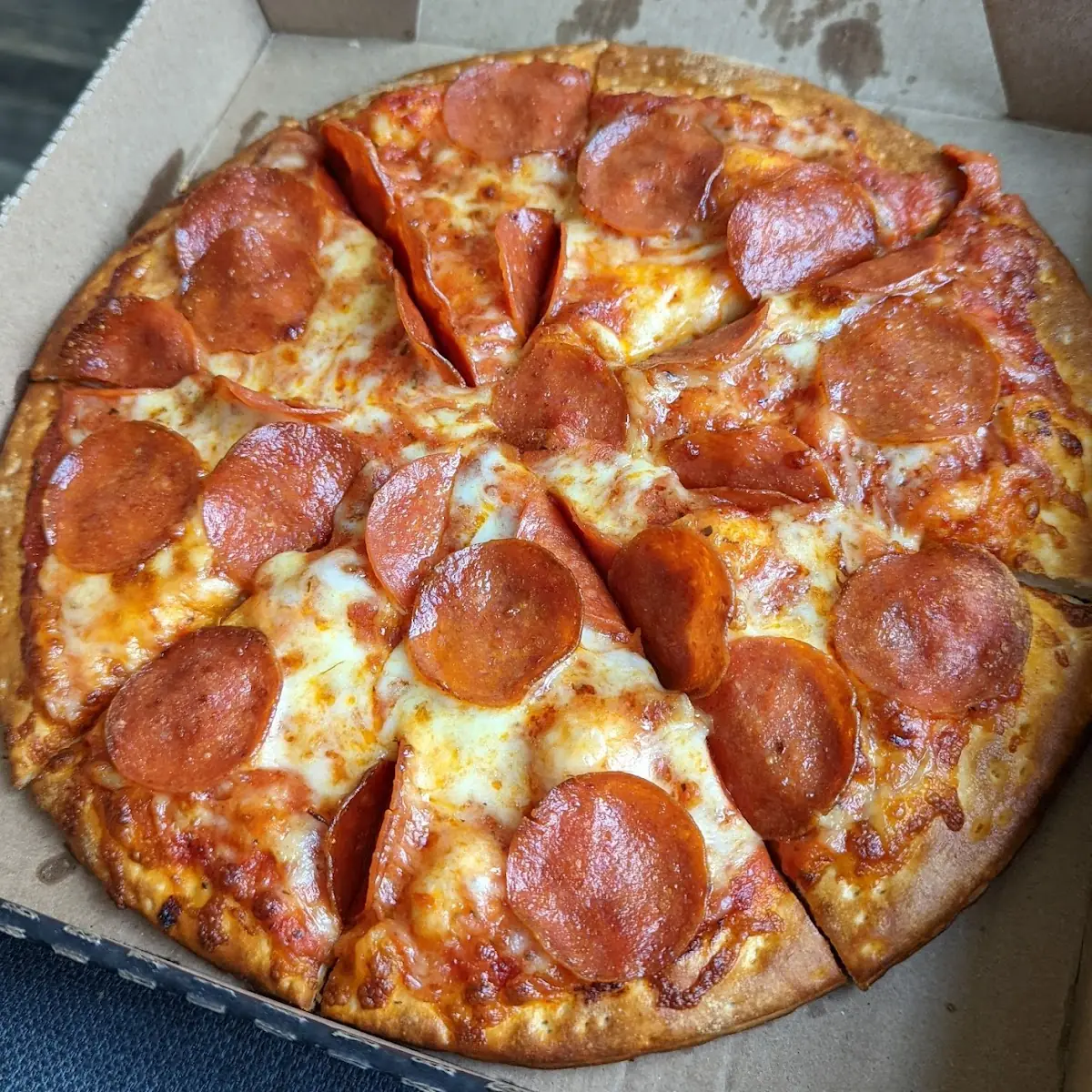 12 Pepperoni Pizza