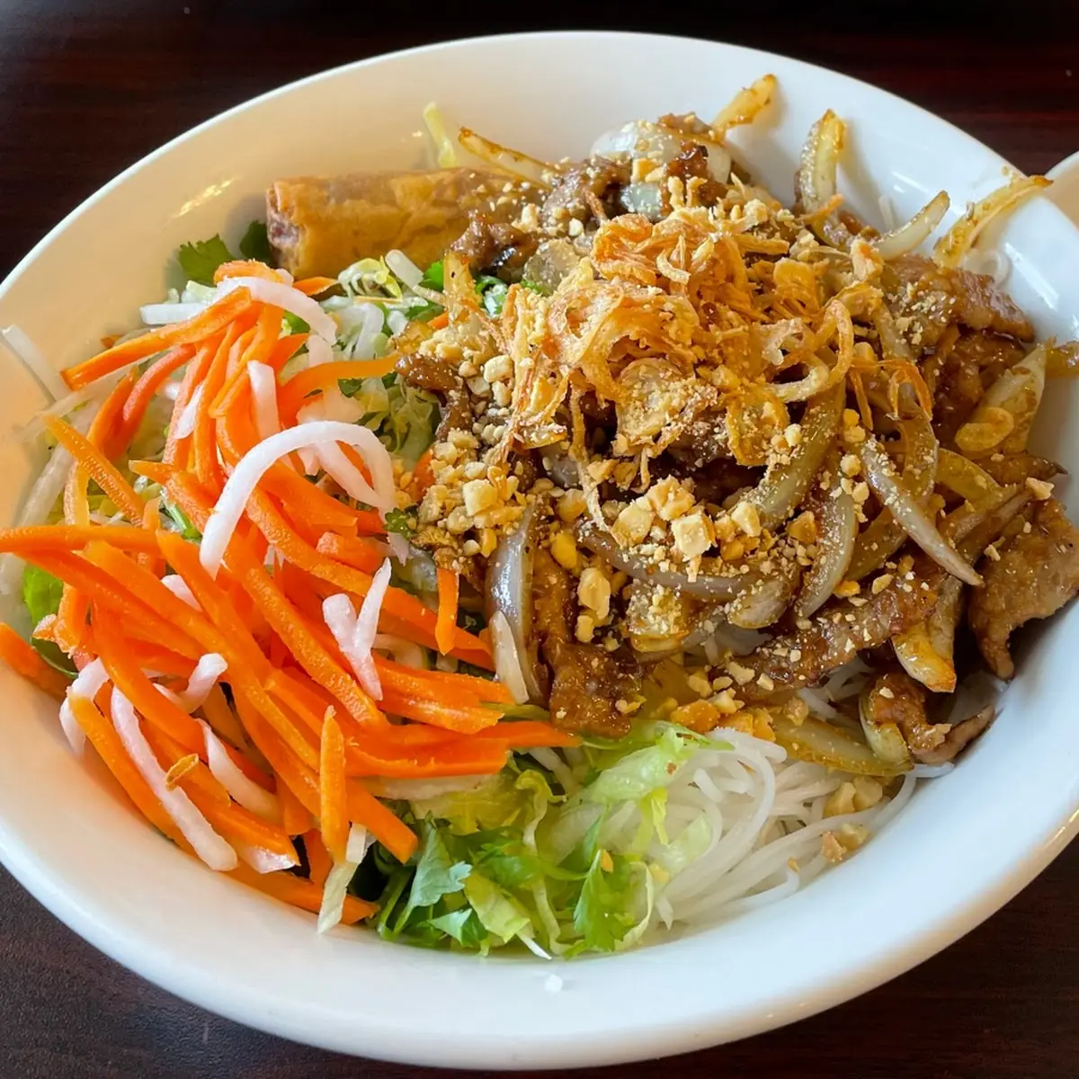 Vegan egg roll with vermicelli