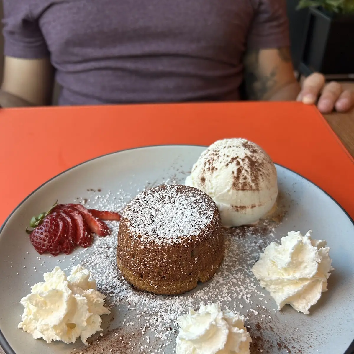 Dulce De Leche Molten Cake