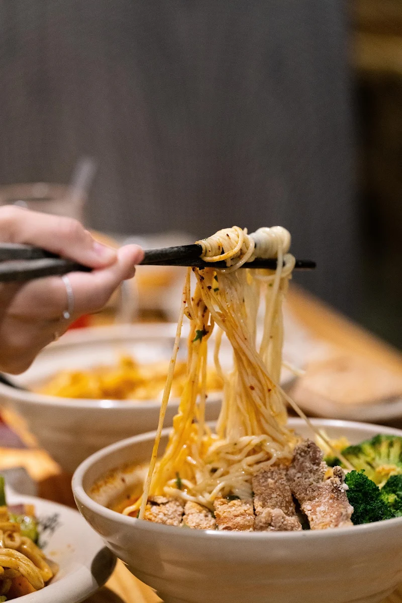 Highlights, Mogouyan Hand Pulled Noodle - Nouilles Tirées À La Main (Mont Tremblant) 磨沟沿老字号兰州牛肉面