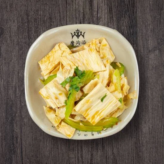 Highlights, Mogouyan Hand Pulled Noodle - Nouilles Tirées À La Main (Mont Tremblant) 磨沟沿老字号兰州牛肉面