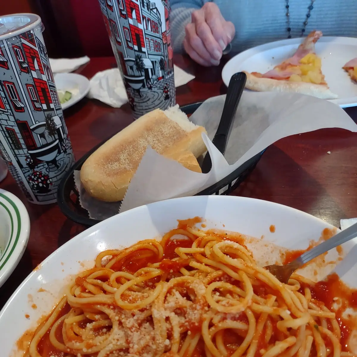 Spaghetti with Tomato Sauce