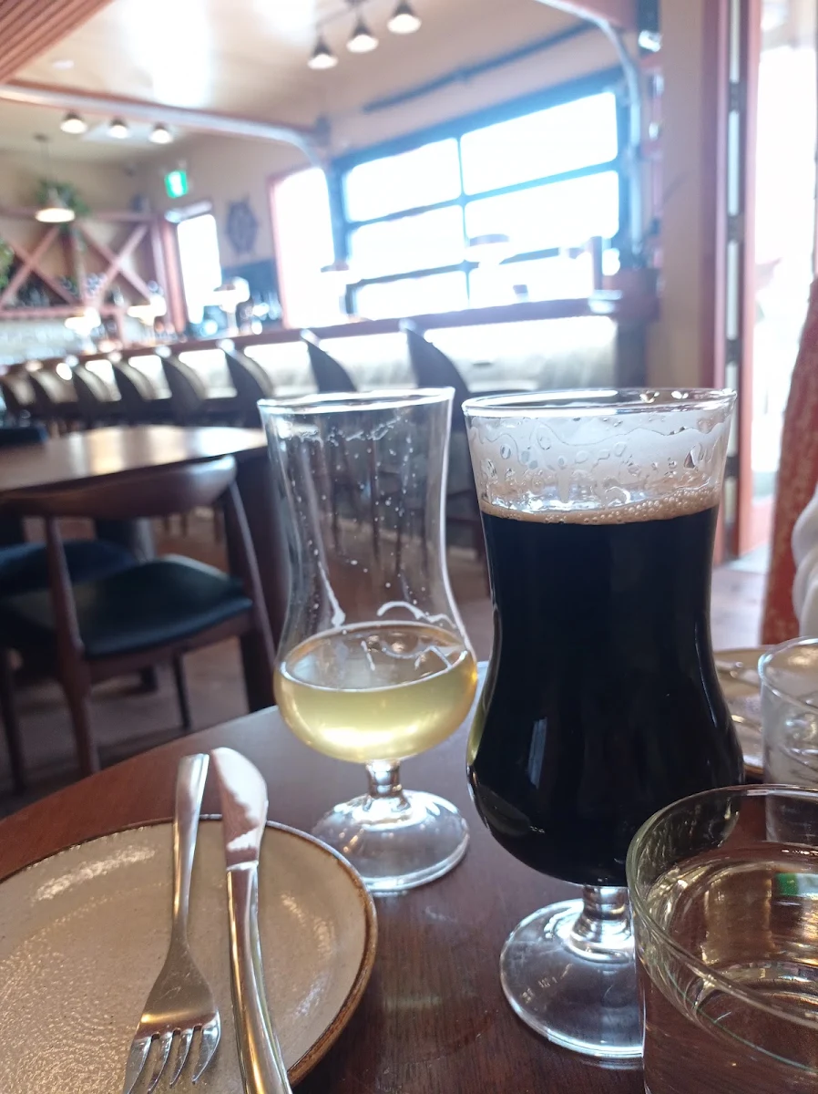 Beer, Steamboat Lounge & Forage