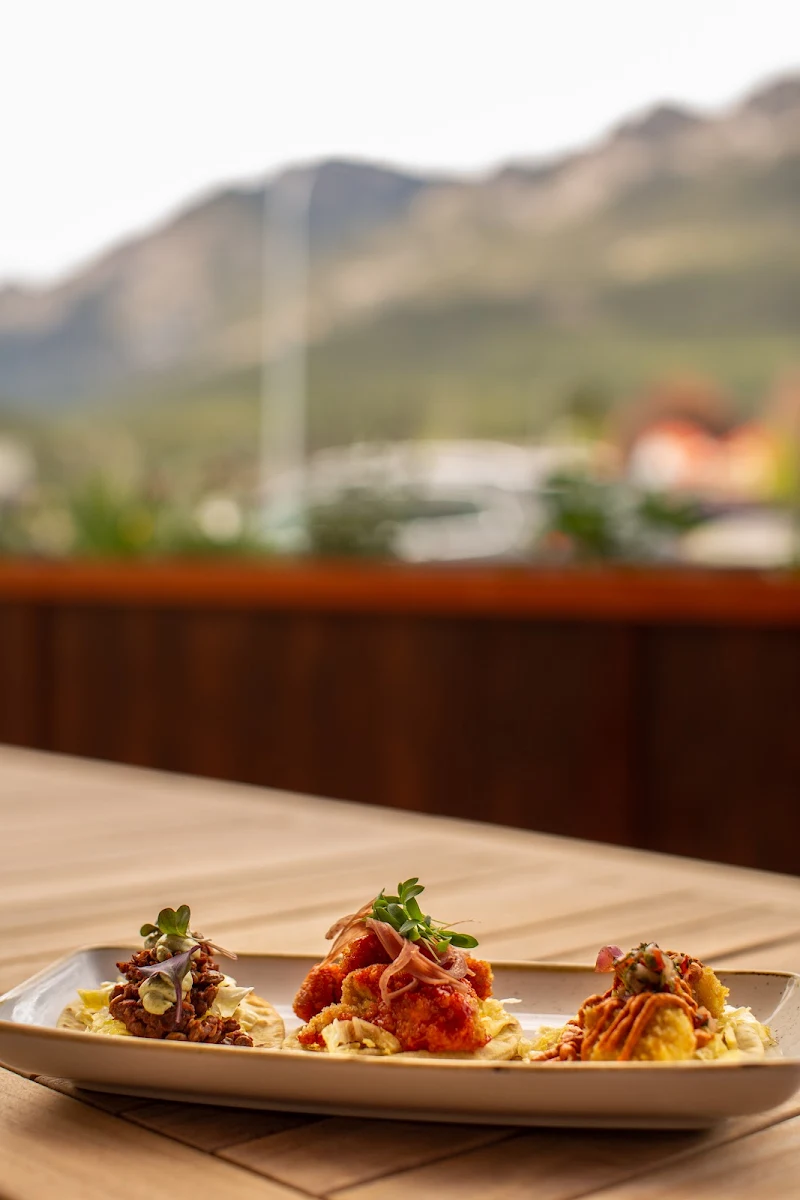 Highlights, Steamboat Lounge & Forage