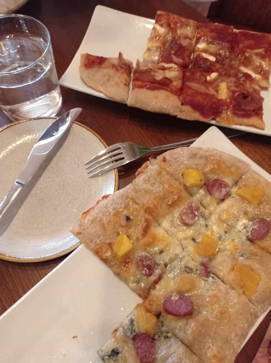 Pizza, Steamboat Lounge & Forage