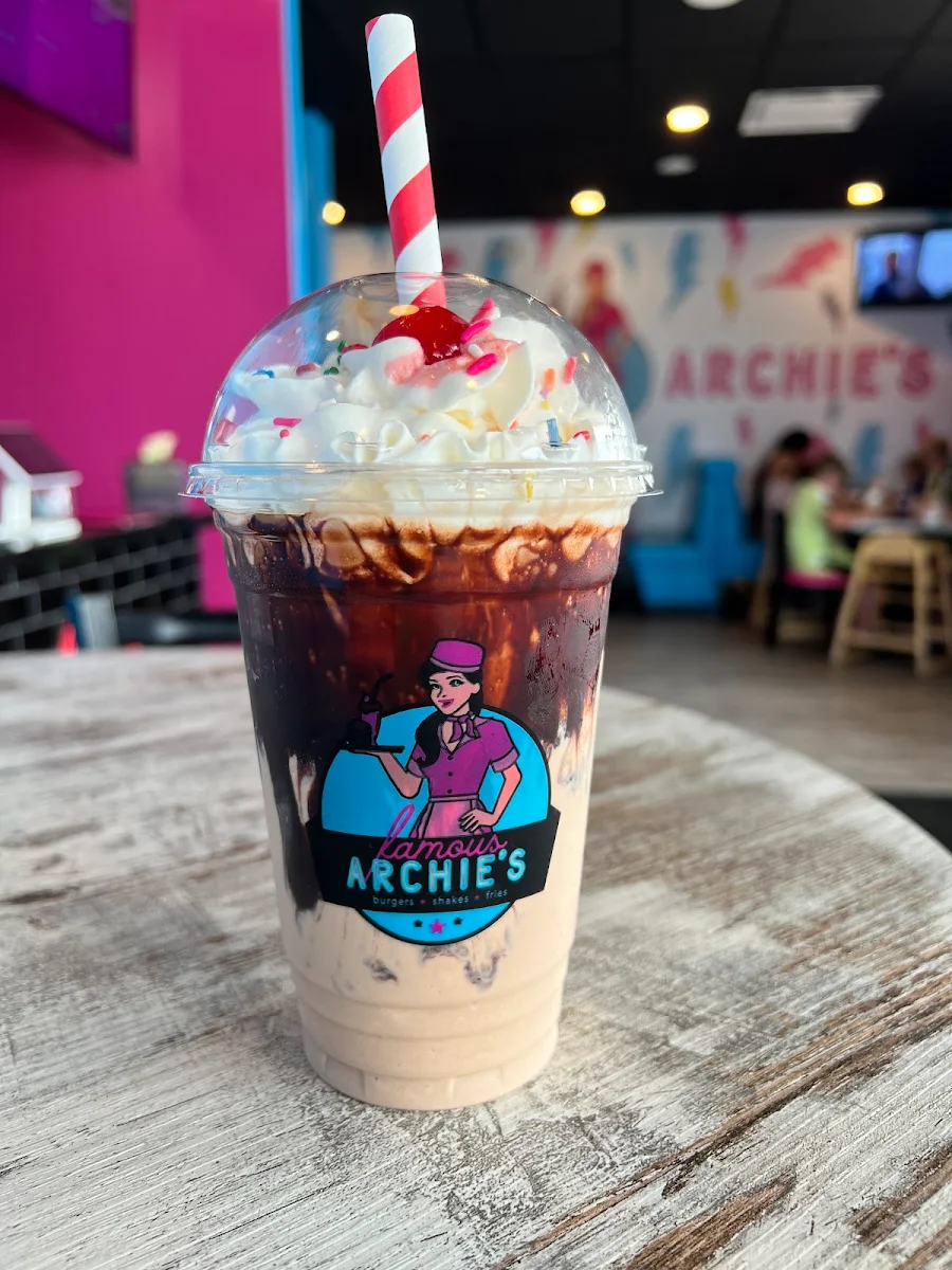 Highlights, Famous Archie’s