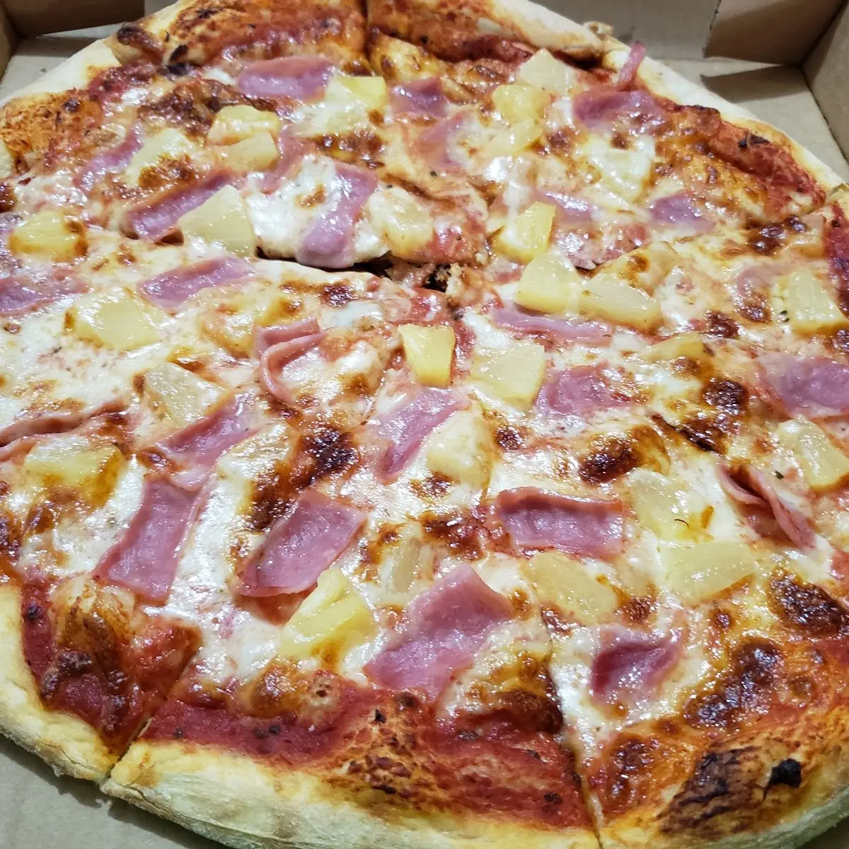 Hawaiian Pizza