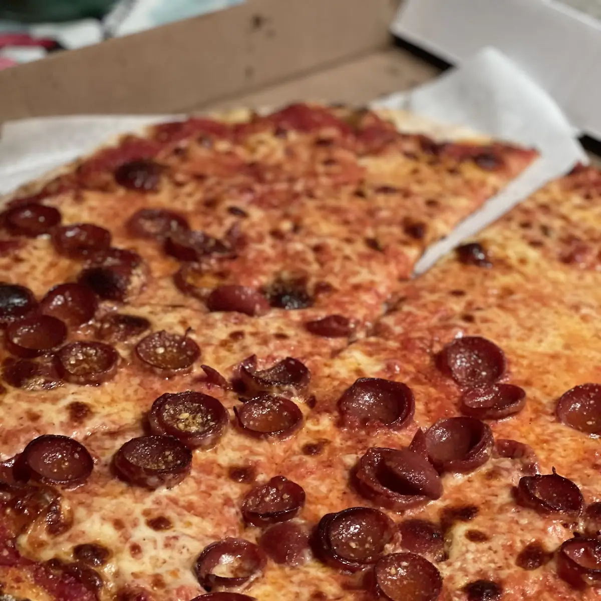 SIDE CRUSHED RED PEPPER