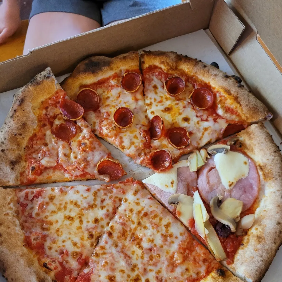 Pepperoni Pizza Hawaiian Pizza Cheese Pizza