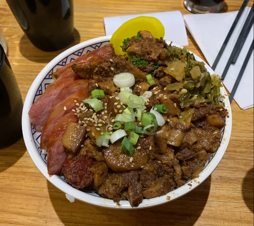 House Special Taiwanese Style Minced Pork on Rice Egg Green Tea M, Mabu Generation