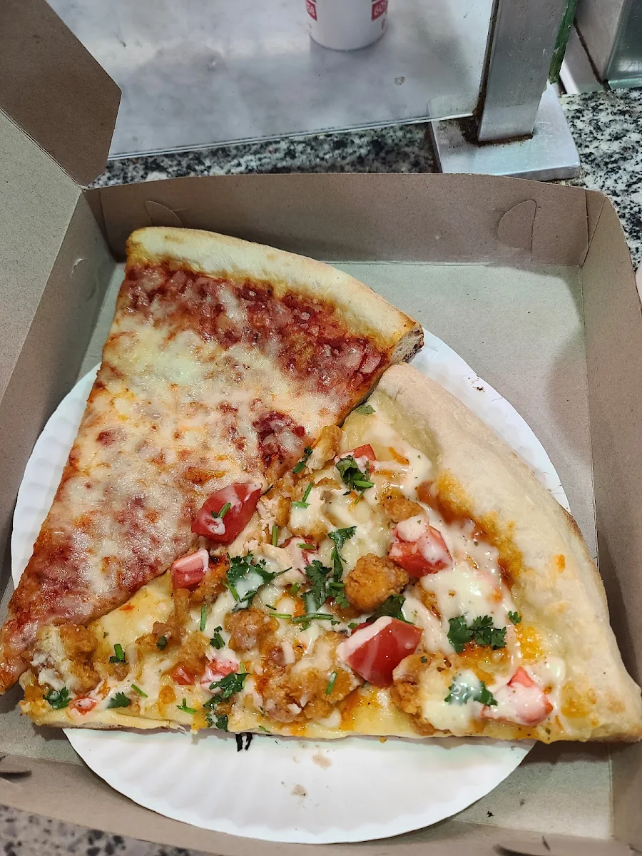 Chicken Ranch and Plain Cheese Pizza