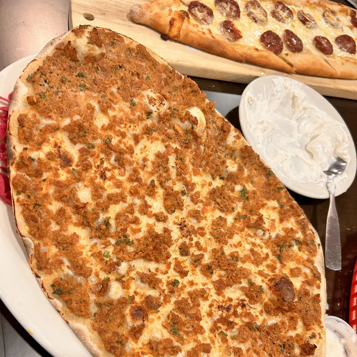 Lahmacun Pizza