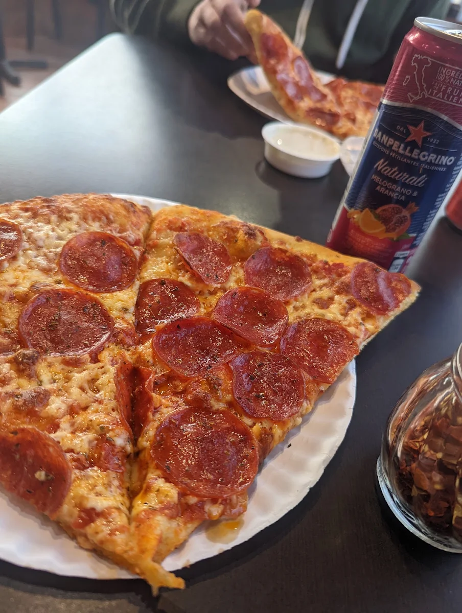 Toni Pepperoni Pizza