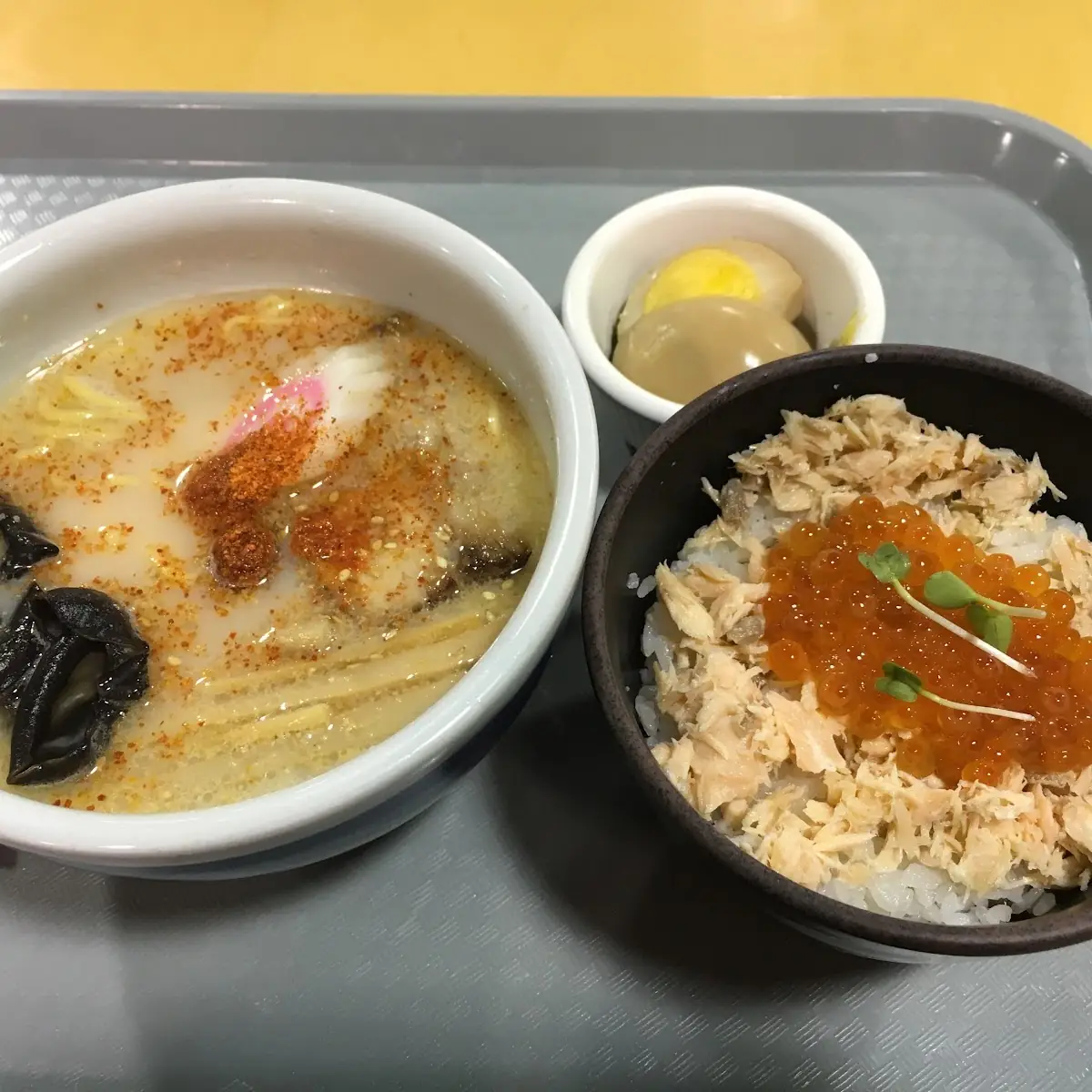 Small Shio Ramen with Salmon Bowl