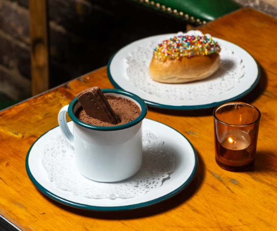 Highlights, Bonnie Doon Public House